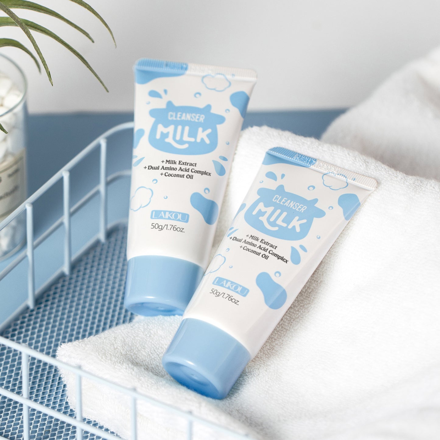 LAIKOU Gentle Milk-Based Facial Cleanser 50g, Effectively Cleanses The Face, Unclogs Pores And Removes Oil, Features a Soft Foaming Texture