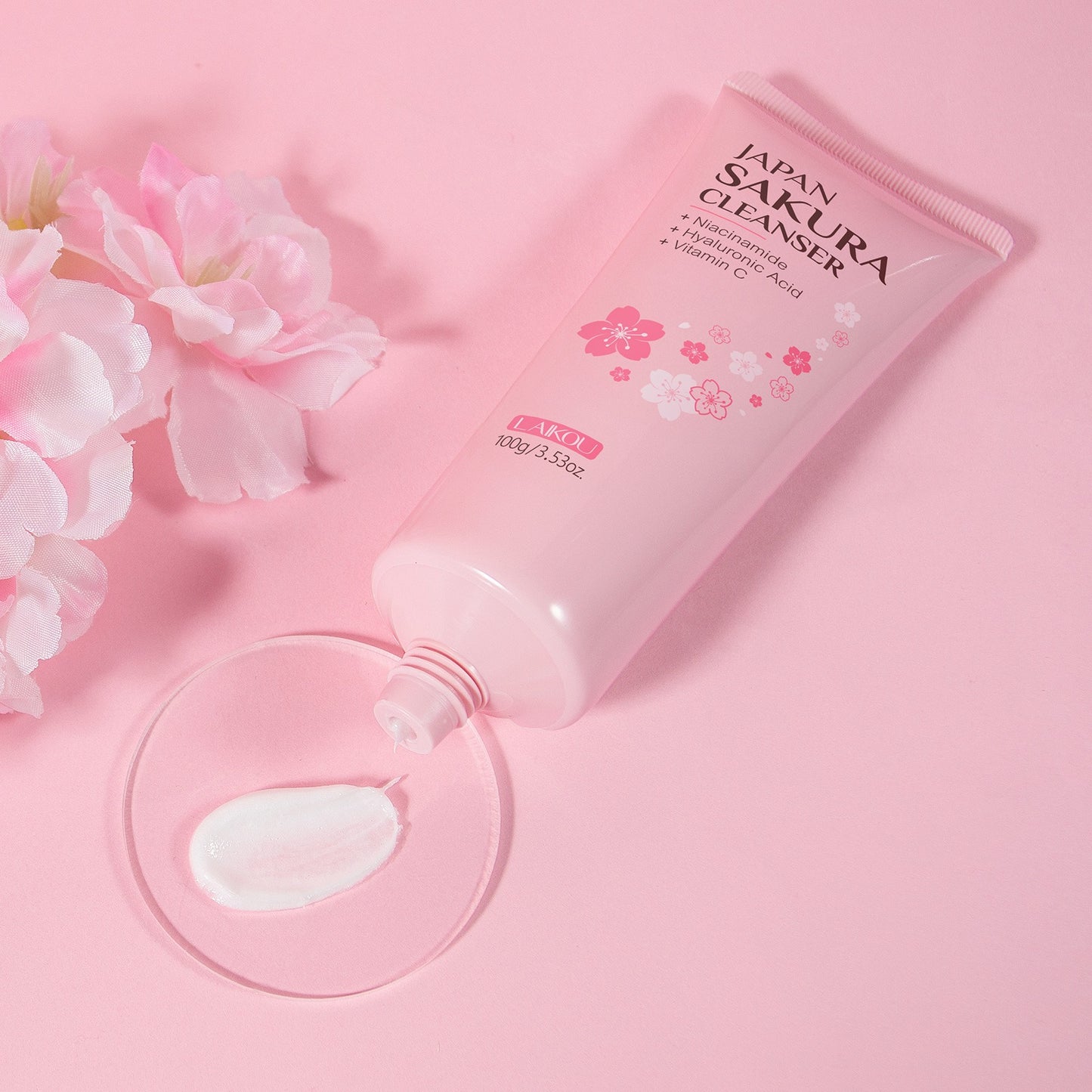 LAIKOU Japanese Cherry Blossom Facial Cleanser 100g: Moisturizes the skin, cleanses pores, and hydrat